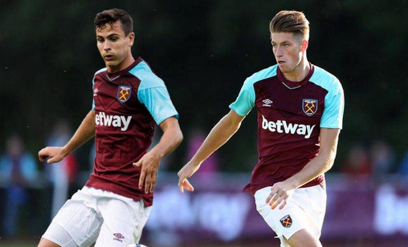 投资者和球 投资者和球