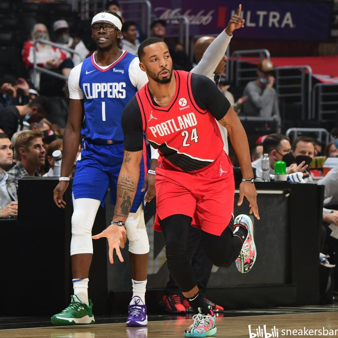 利用科技手 利用科技手